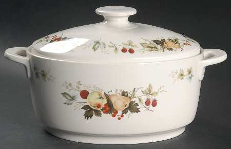 Miramont 2 Quart Oval Covered Casserole