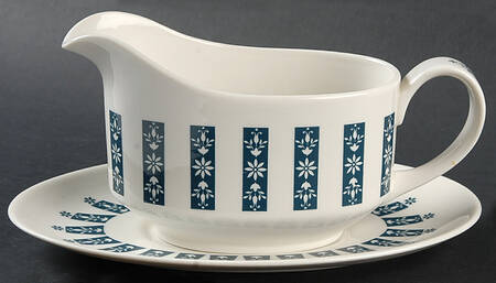 Moonstone Gravy Boat & Underplate