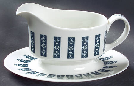 Moonstone Gravy Boat with Attached Underplate