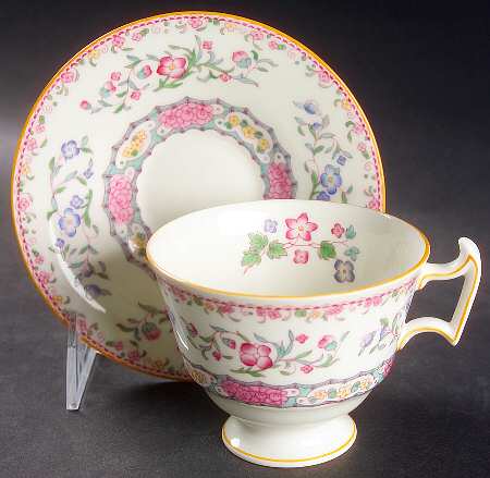Morella Pink Footed Cup & Saucer Set
