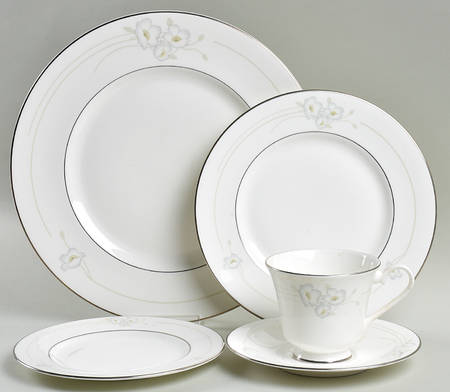 Mystique 5 Piece Place Setting