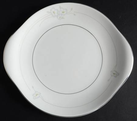 Mystique Handled Cake Plate