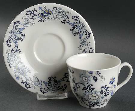Nankin Flat Cup & Saucer Set
