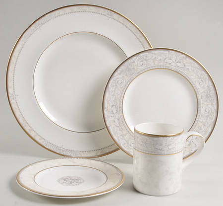Naples (Gold Trim) 4 Piece Place Setting