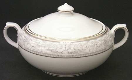 Naples (Gold Trim) Round Covered Vegetable