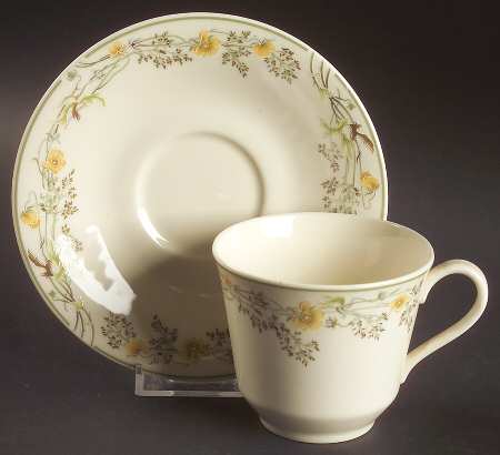 Nicole Flat Cup & Saucer Set