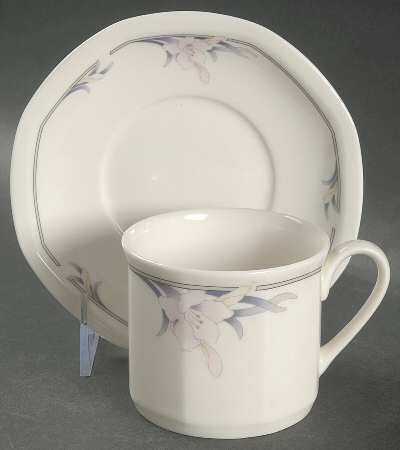 Nimbus Flat Cup & Saucer Set
