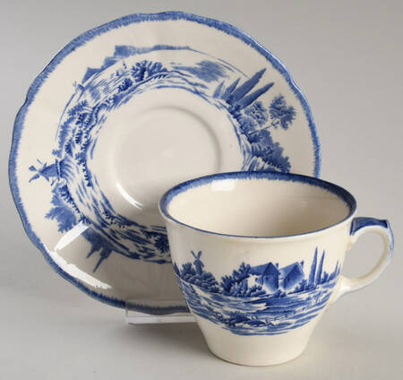 Norfolk Blue (D6294, Scalloped) Flat Cup & Saucer Set