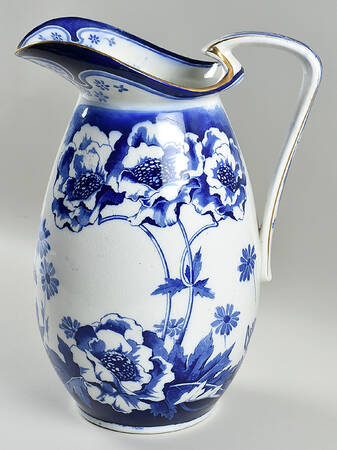 Norbury (Flow Blue) by Royal Doulton