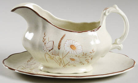 Norfolk Gravy Boat & Underplate