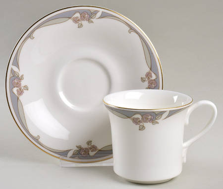 Nova Flat Cup & Saucer Set