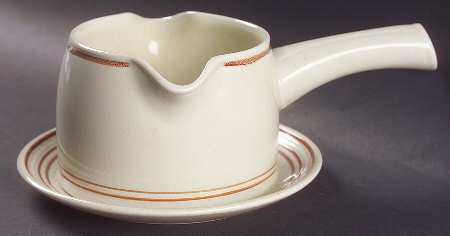 Nutmeg Gravy Boat & Underplate