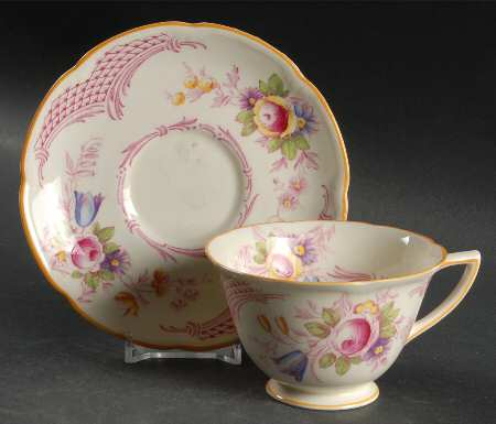 Old Chelsea Footed Cup & Saucer Set