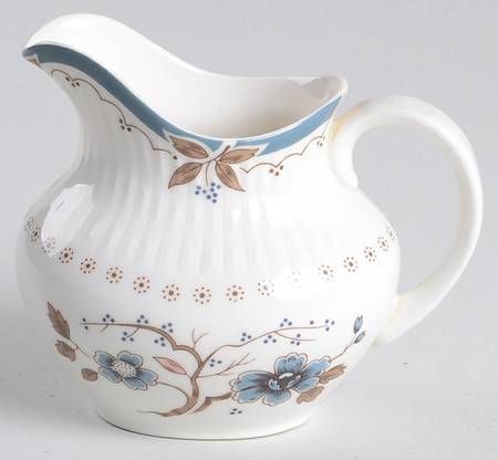 Old Colony Mini Creamer