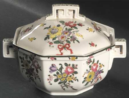 Old Leeds Spray Gravy Boat & Lid