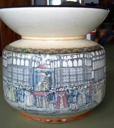 Old Moreton Hall Spittoon
