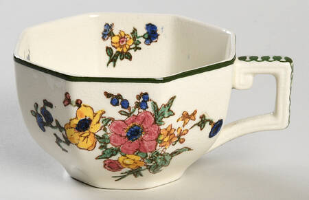 Old Trentham Sprays Flat Cup