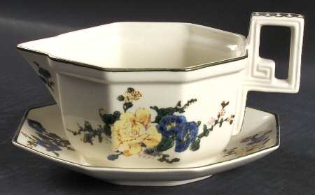 Old Trentham Sprays Gravy Boat with Attached Underplate