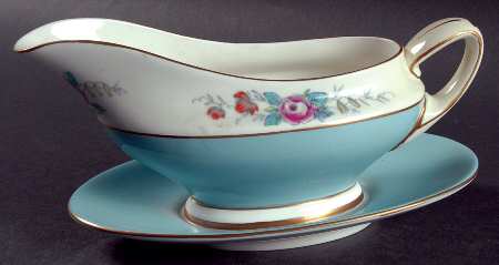 Old Westbury Blue Gravy Boat with Attached Underplate