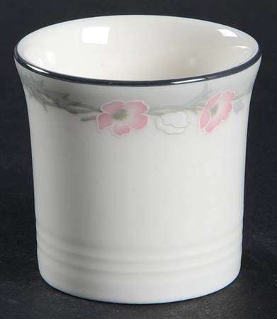 Park Lane Single Egg Cup
