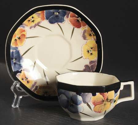 Pansy Flat Cup & Saucer Set