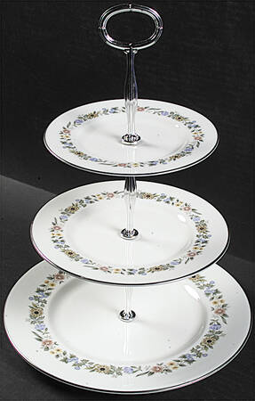 Pastorale 13 7/8"-14 1/4" 3-Tiered Serving Tray(DP,SP,BB) HC