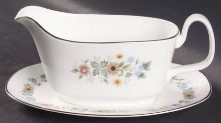 Pastorale Gravy Boat & Underplate