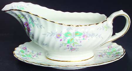 Pastoral Gravy Boat with Attached Underplate