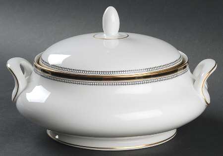 Pavanne Round Covered Vegetable