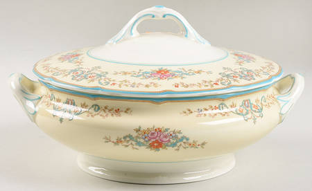 Pembroke Round Covered Vegetable