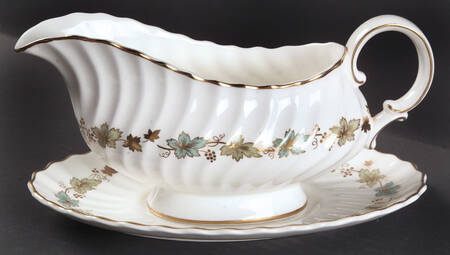 Piedmont Gravy Boat & Underplate