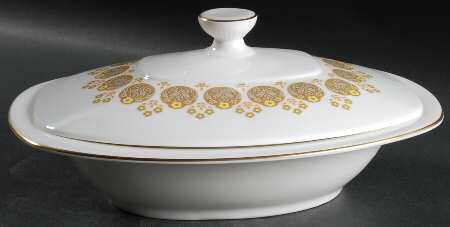 Polonaise Oval Covered Vegetable