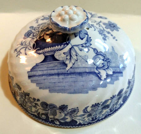 Pomeroy Blue and White (D6323) Lid for Muffin Dish
