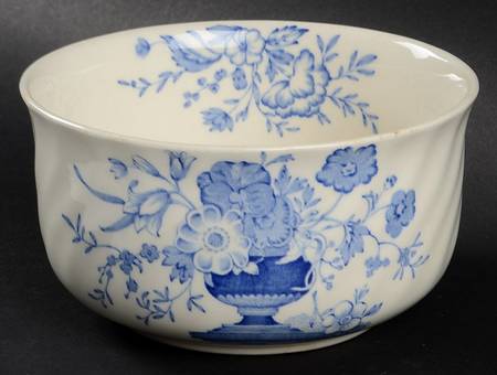 Pomeroy Blue and White (D6323) Cranberry Bowl