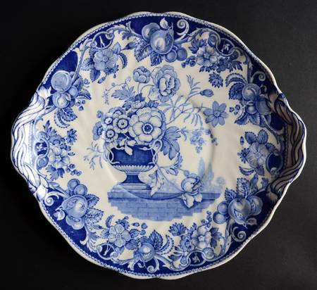 Pomeroy Blue and White (D6323) Handled Cake Plate