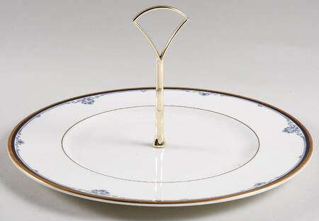 Princeton Round Serving Plate with Handle (DP)