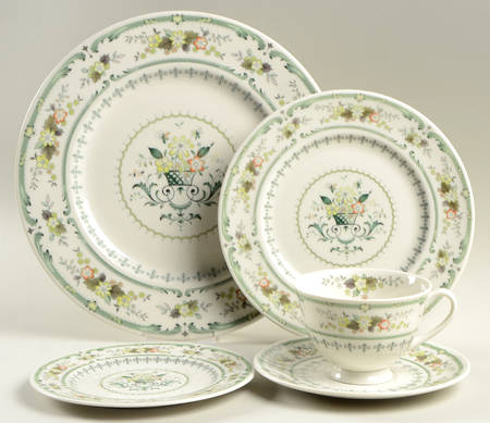 Provencal 40 Piece Estate Set