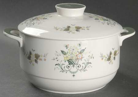 Provencal 2.5 Qt Round Covered Casserole
