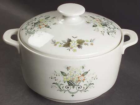 Provencal Small Oven-To-Table Round Covered Casserole