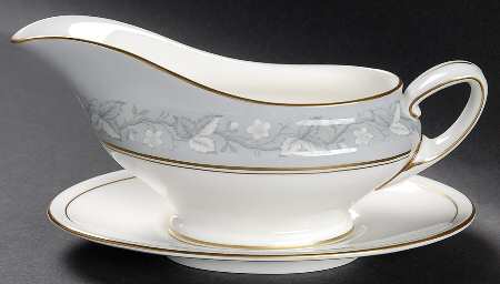 Queensbury Gravy Boat & Underplate
