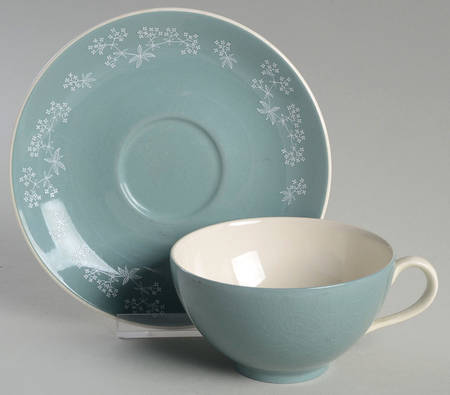 Queenslace Flat Cup & Saucer Set