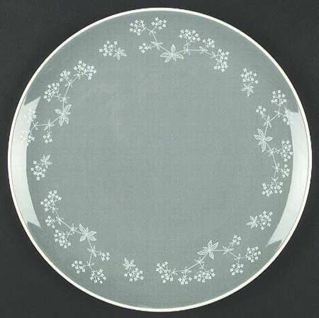 Queenslace by Royal Doulton