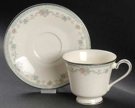 Rachel Footed Cup & Saucer Set