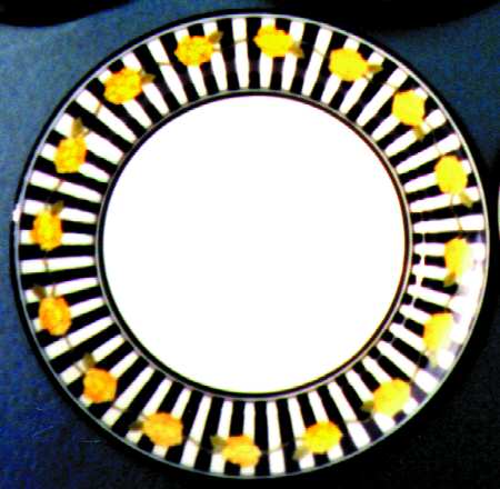 RD18 by Royal Doulton