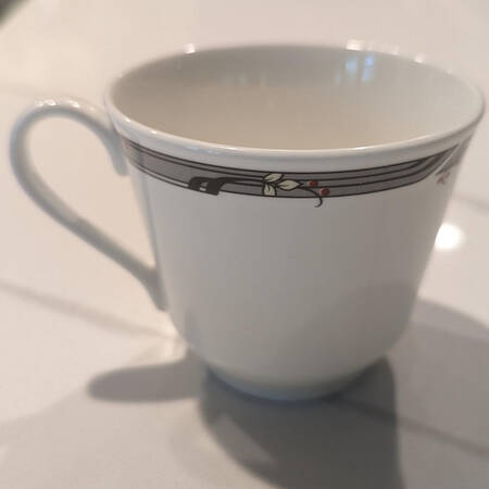 RD31 Flat Cup & Saucer Set