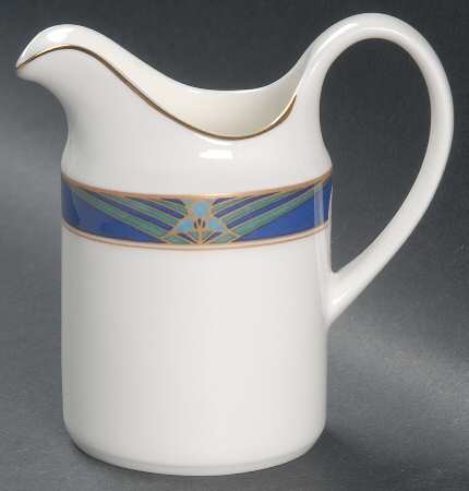 Regalia Mini Creamer