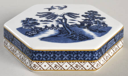 Real Old Willow Hexagonal Box, Lid Only