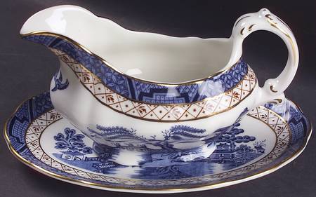 Real Old Willow Gravy Boat & Underplate/Relish