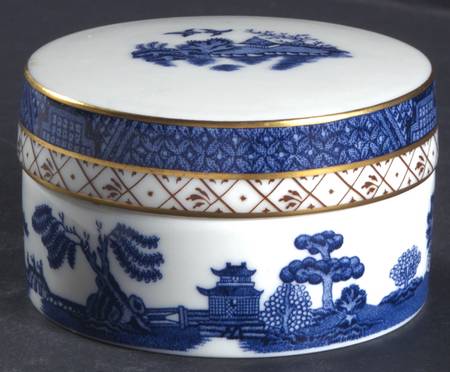 Real Old Willow Round Box & Lid