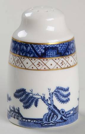 Real Old Willow Pepper Shaker